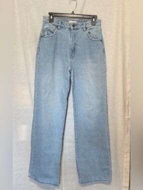 Rolla’s Light Wash Straight Leg Heidi Jeans
